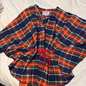 VINTAGE 1970s Girls’ Plaid Poncho Top - Red and Blue 5